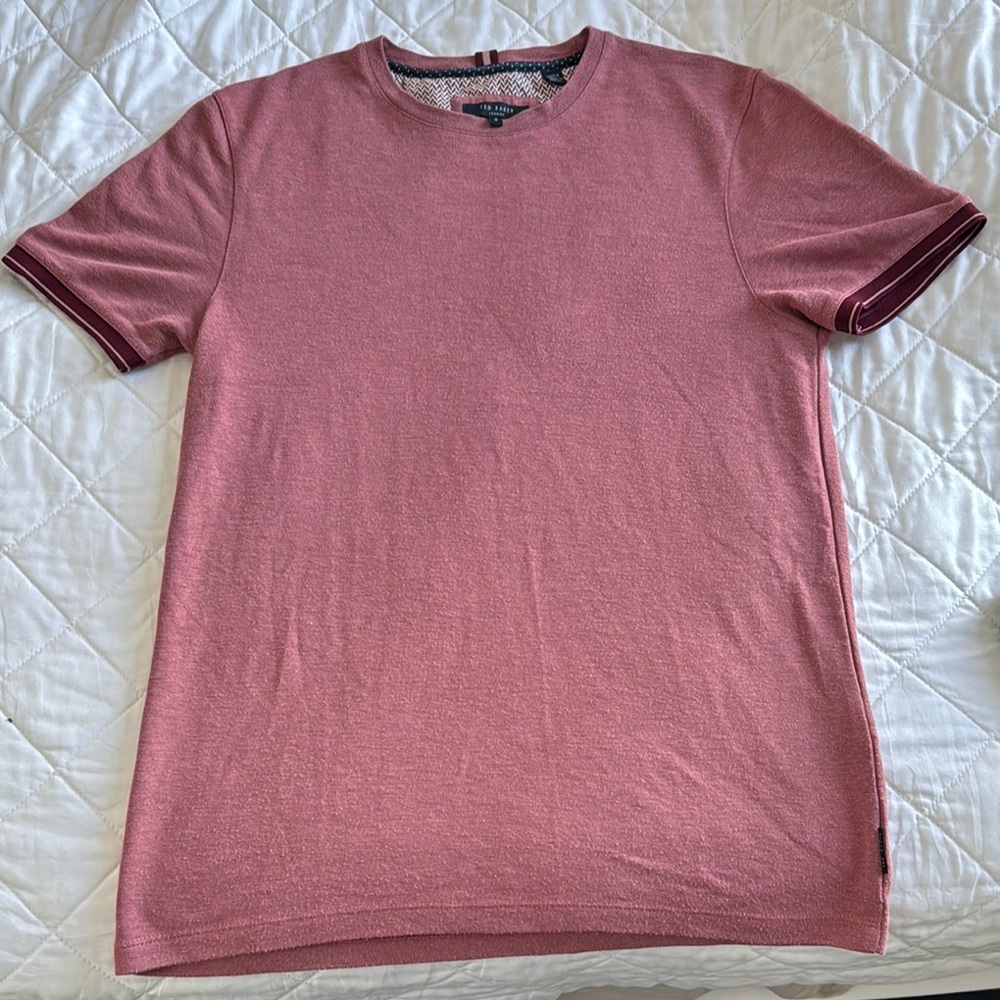 Ted Baker Stylish Men’s Top